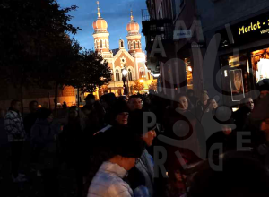 Plzeň Family Pride 2023 Lampionový průvod za tradiční rodinné hodnoty