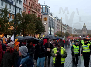 Praha Family Pride 2023 Lampionový průvod za tradiční rodinné hodnoty