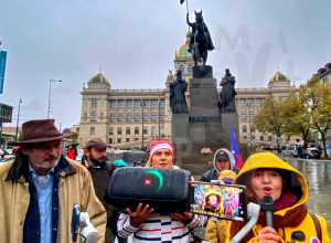 Praha Family Pride 2023 Lampionový průvod za tradiční rodinné hodnoty